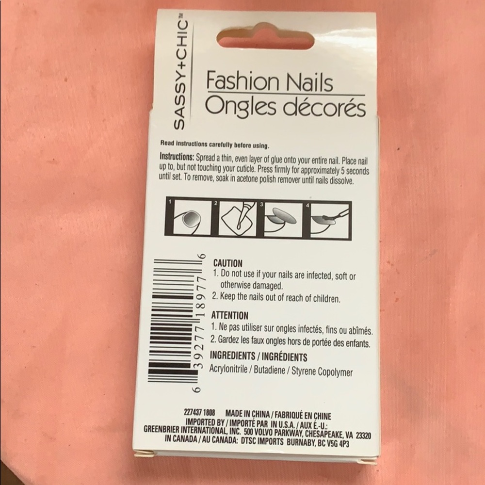 Fake nails - Picture 2 of 2